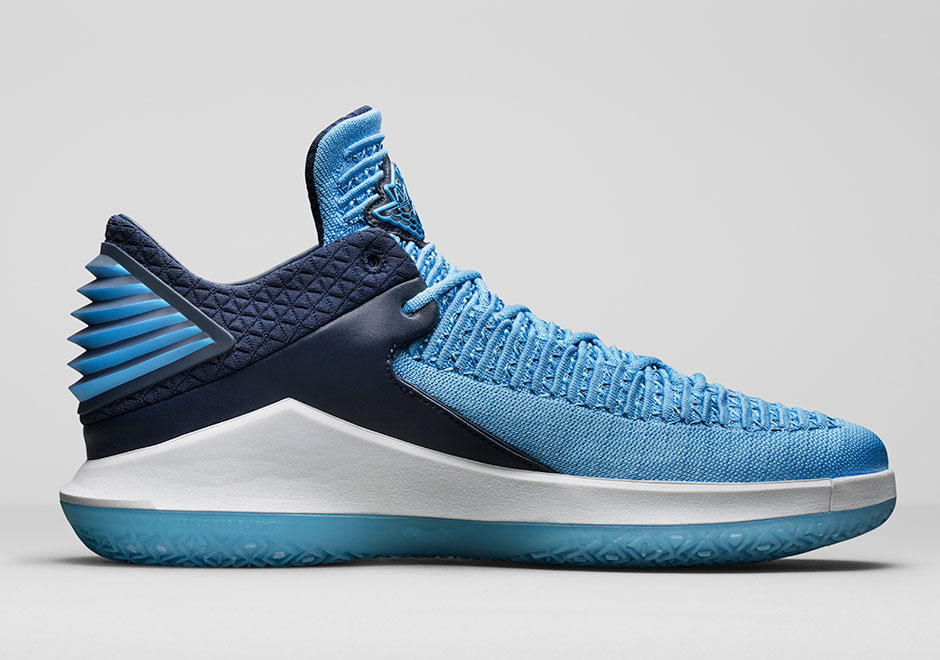 Air Jordan 32 Low Win Like 82 Aa1256 401 3