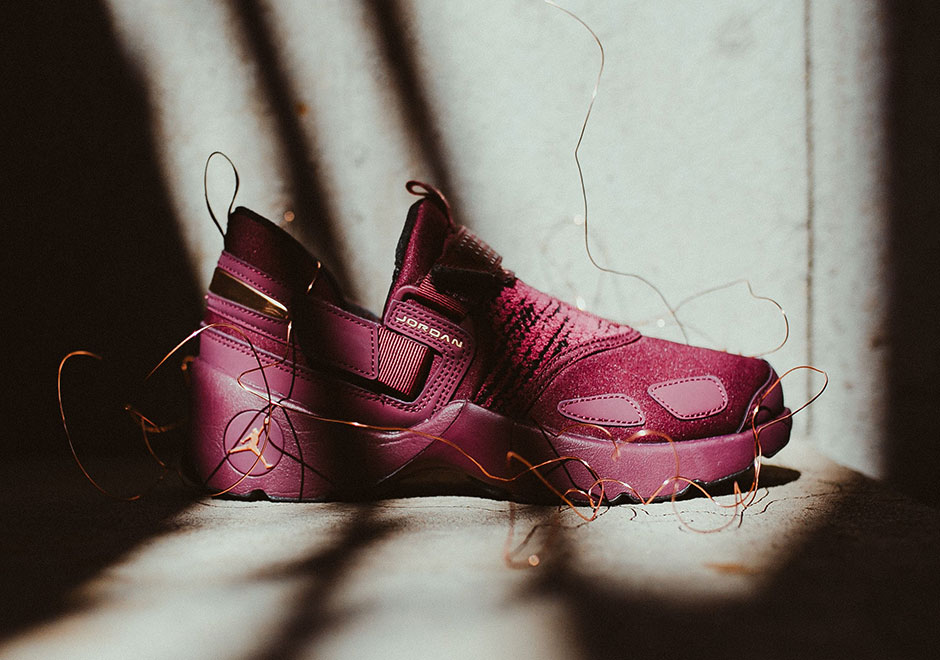 Jordan Dresses Up The Trunner LX In Bordeaux
