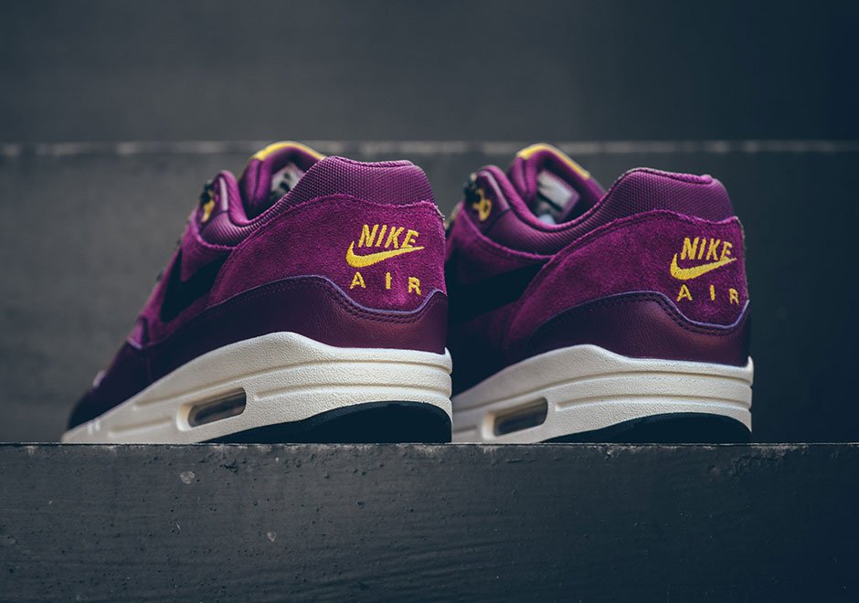 Nike Air Max 1 Premium Bordeaux Desert Moss 885944 601 00001