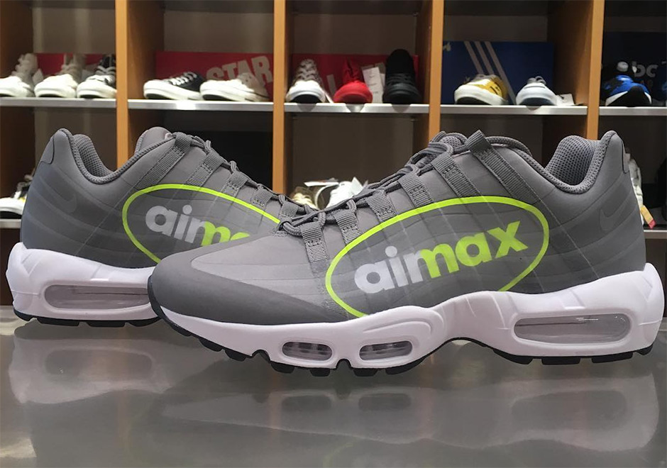 Nike Air Max 95 Big Logo