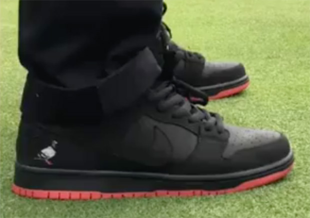 Nike Sb Dunk Low Pigeon Black Red