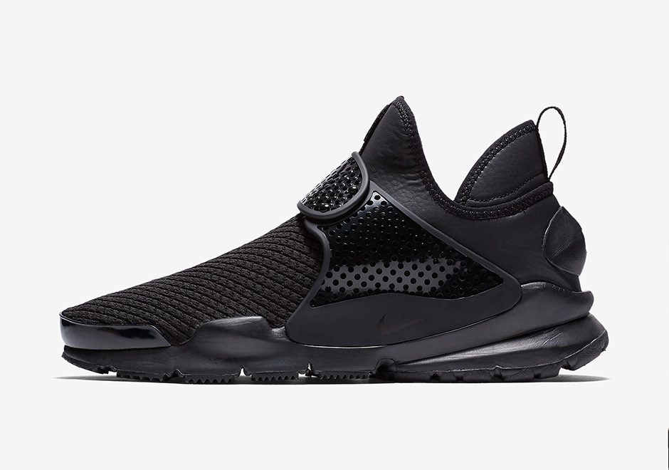 Nike Sock Dart Mid Triple Black 924454 001 1