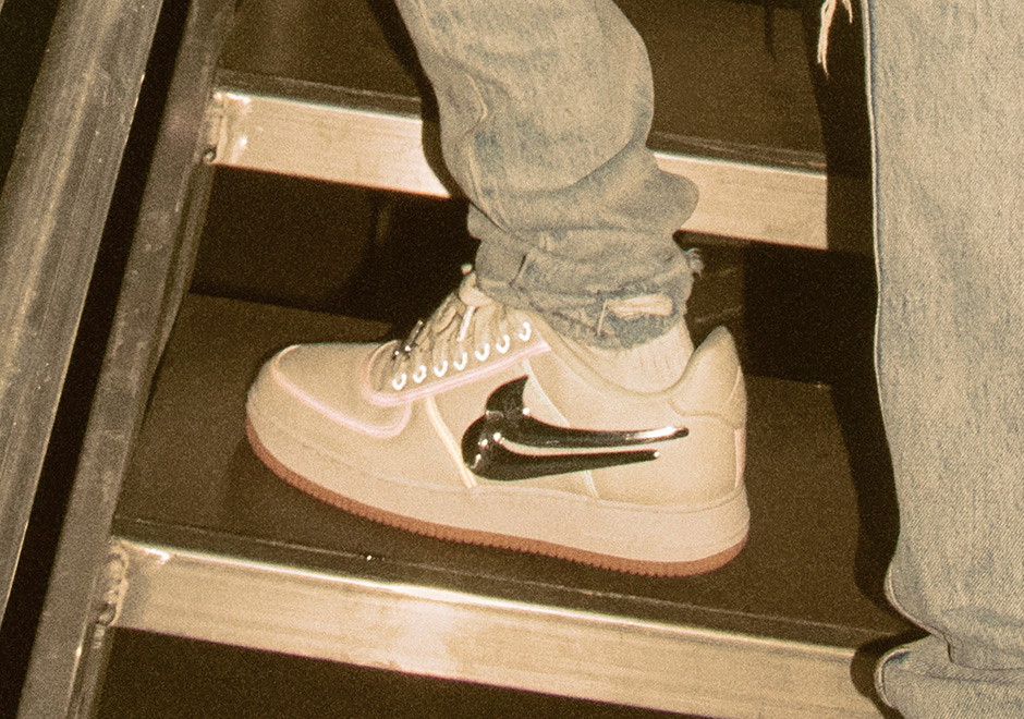 Travis Scott Nike Air Force 1 Af100 1