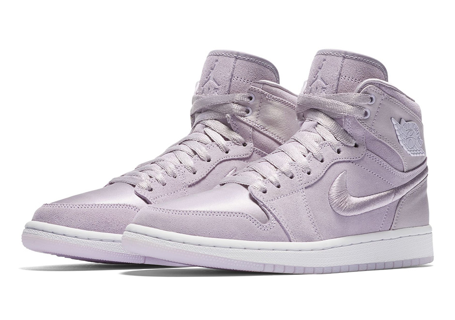 Air Jordan 1 Retro Summer Of High Barely Grape 1