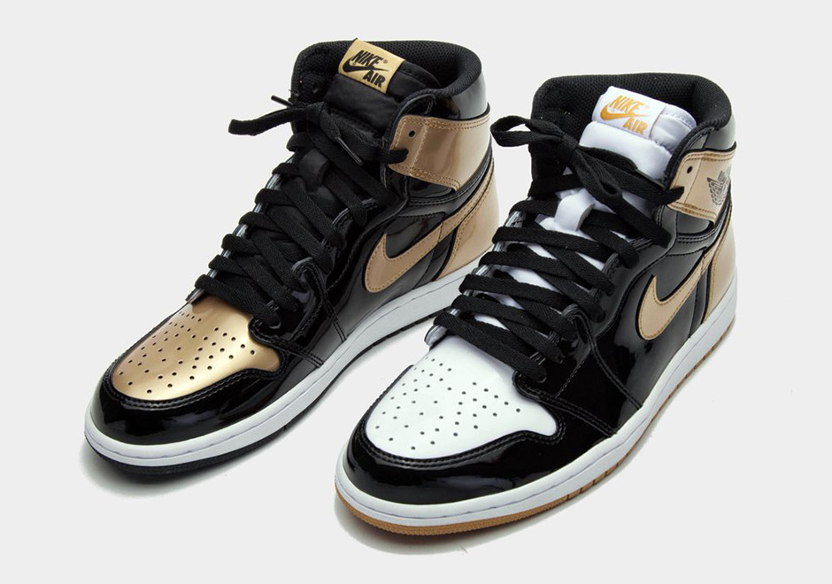 Jordan 1 Black Gold Top 3 Shoes 2