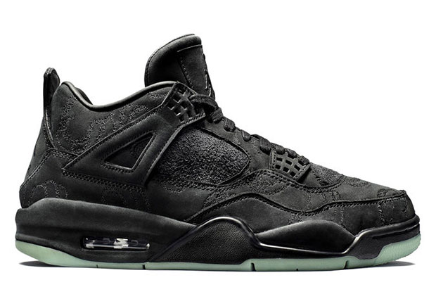 Jordan 4 Kaws Black Lottery