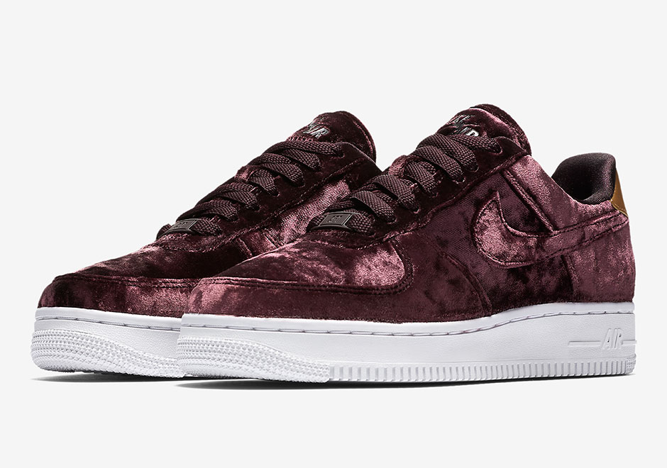 Nike Air Force 1 Velvet 896185 600 1