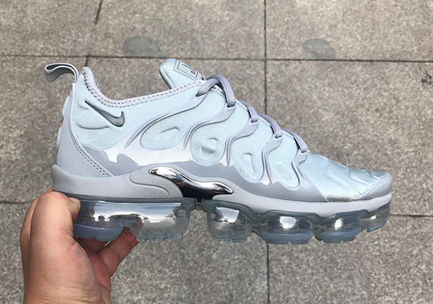 Nike Air Vapomax Plus Grey Silver 1