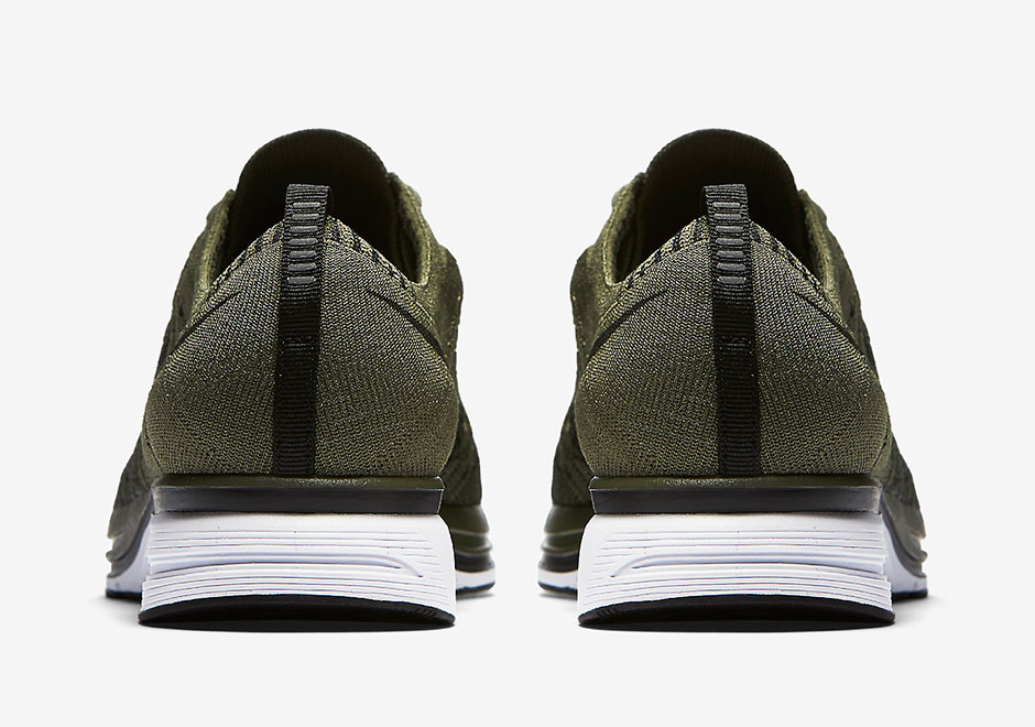 Nike Flyknit Trainer Light Olive Ah8396 200 1