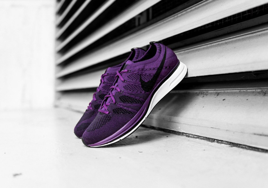 Detailed Look At The Nike Flyknit Trainer "Night Purple"