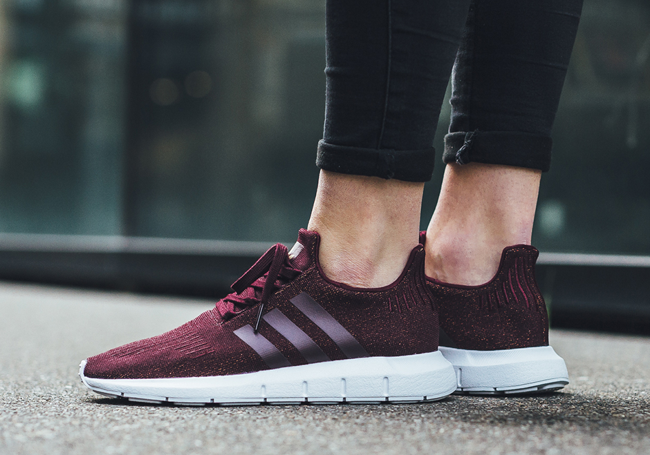 Adidas Swift Run December 2017 Maroon