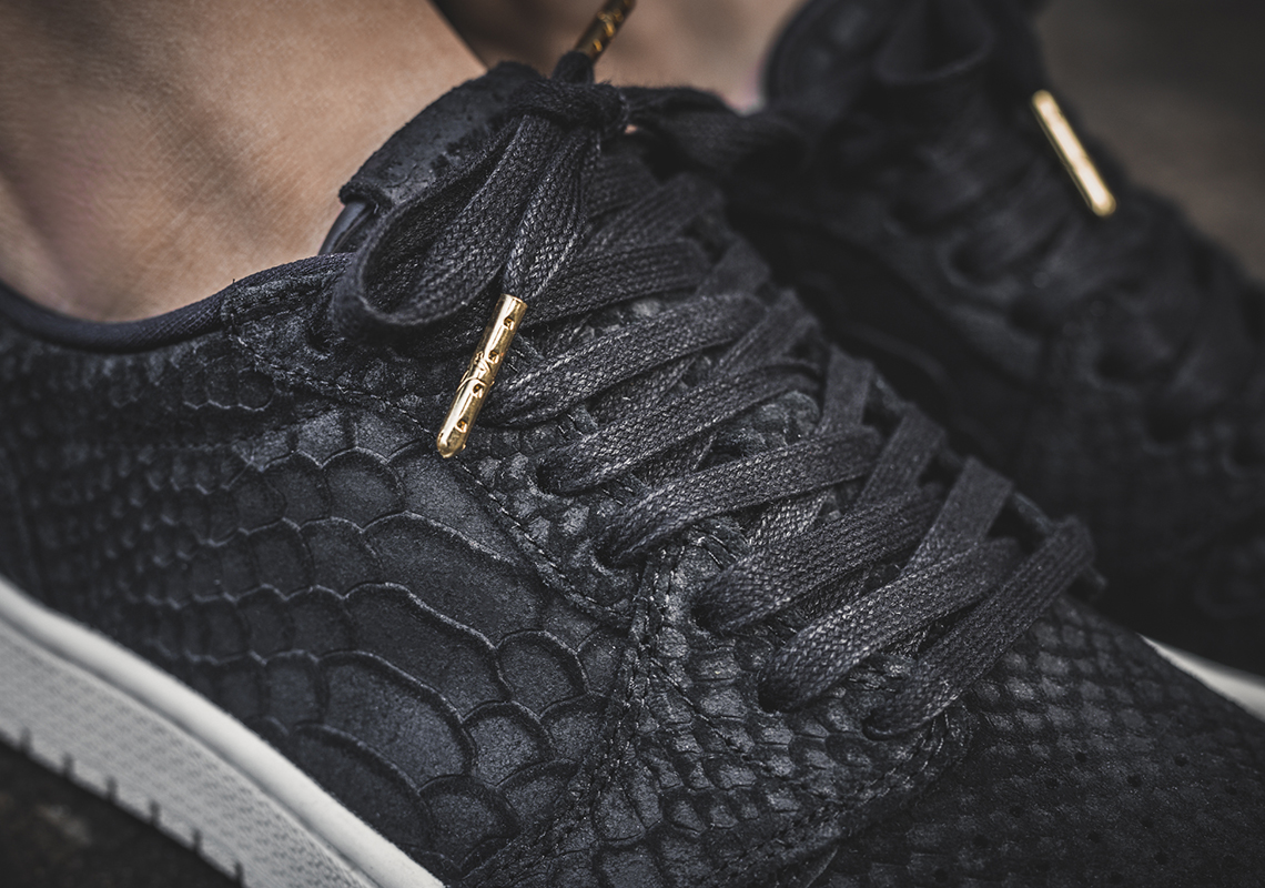 Air Jordan 1 Low No Swoosh Black Python 1