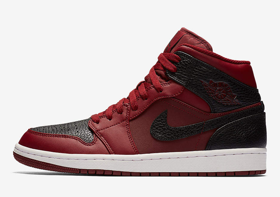 Air Jordan 1 Mid Reverse Banned 554724 601 2