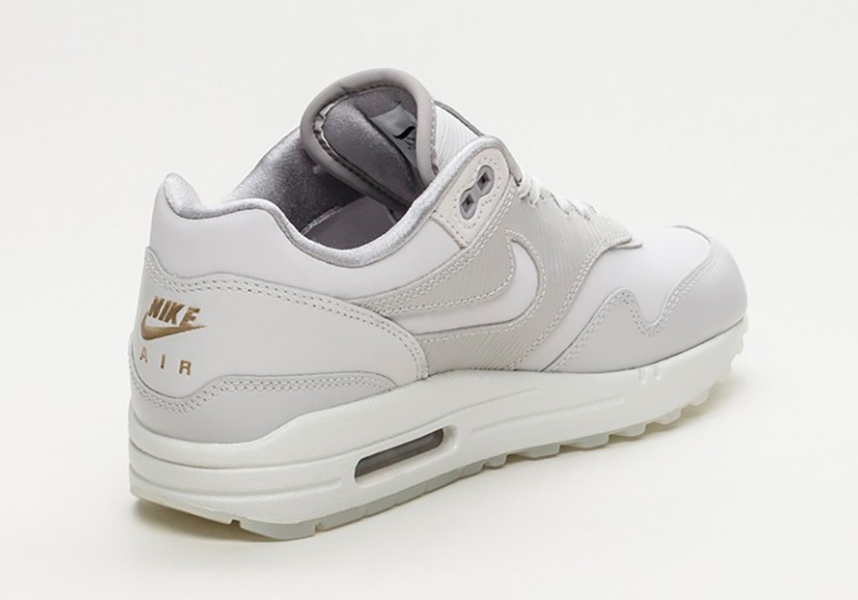 Nike Wmns Air Max 1 Prm 454746 017 3