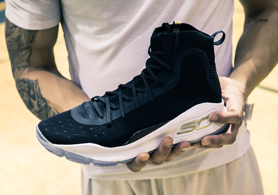 Ua Curry 4 Black White More Dimes 71