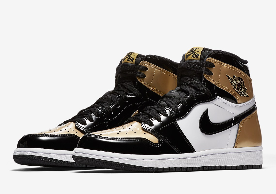 Official Images Of The Air Jordan 1 Retro High OG “Gold Toe”