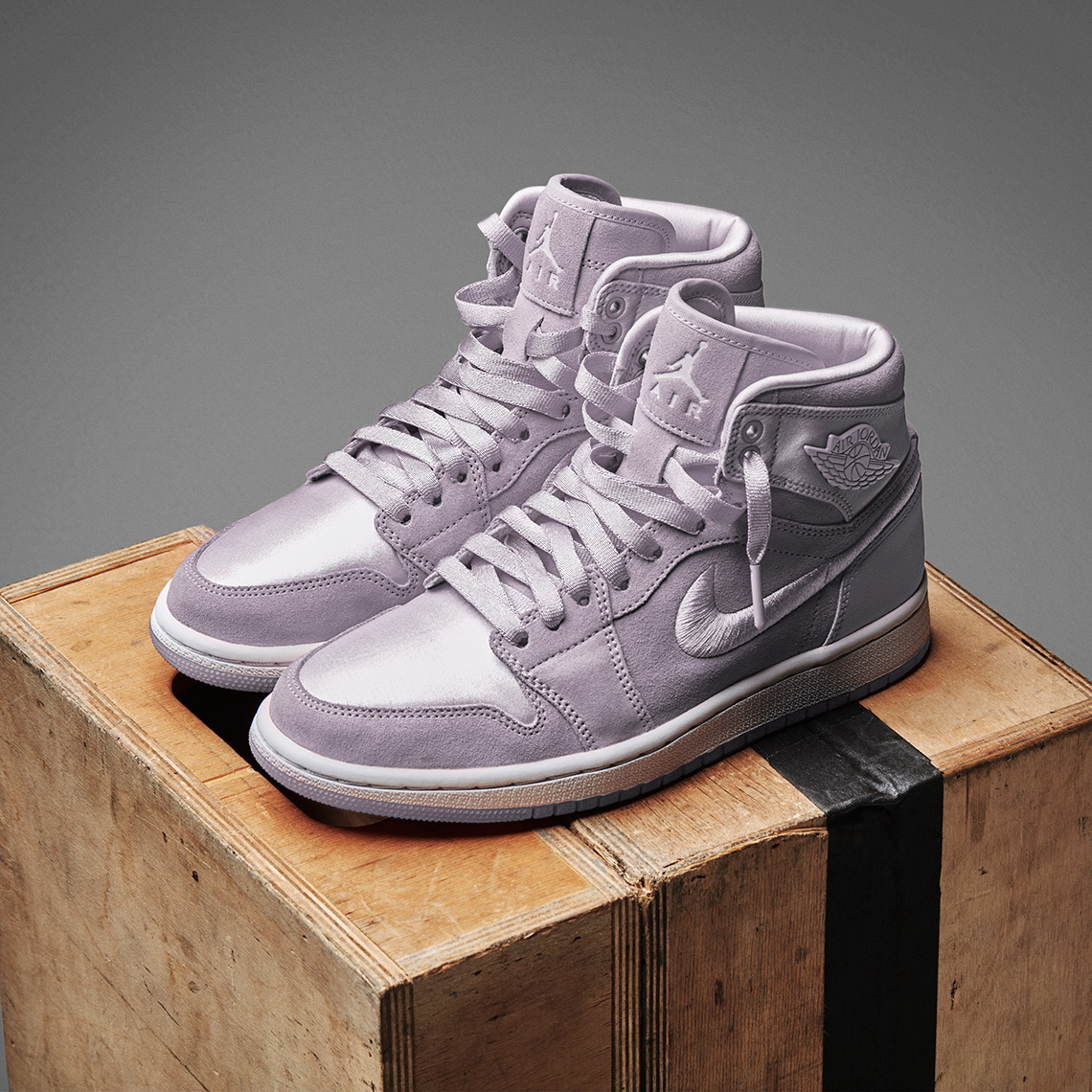 Air Jordan 1 Soh Barely Grape