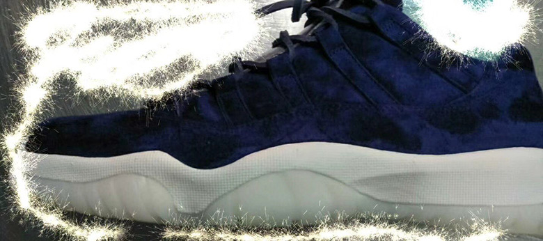 Air Jordan 11 Low Derek Jeter Blue Suede