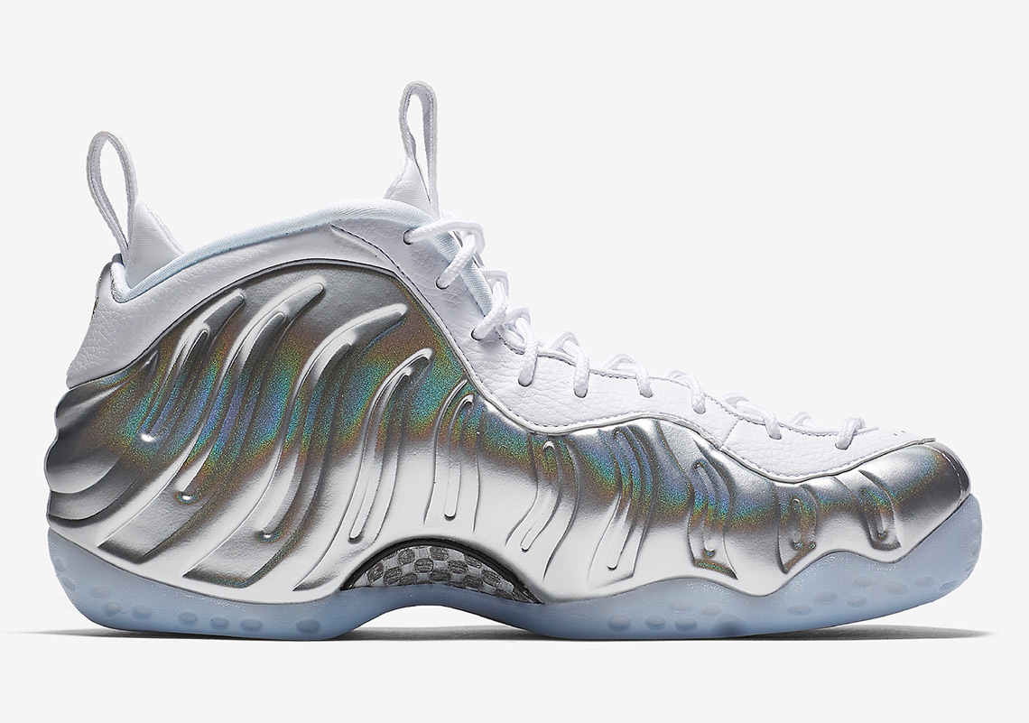 Nike Air Foamposite One Aa3963 100 White Chrome 4