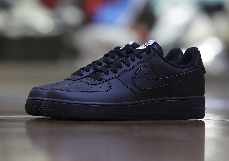 Nike Air Force 1 Low Black Interchangeable Swoosh 2