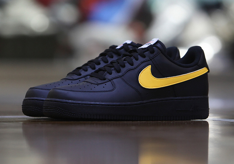 Nike Air Force 1 Low Black Interchangeable Swoosh 3