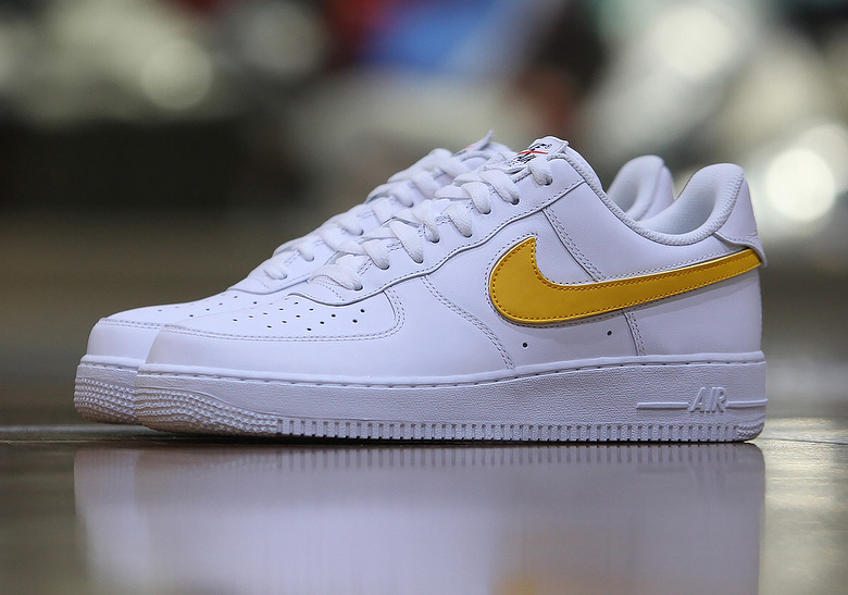 Nike Air Force 1 Low White Interchangeable Swoosh 7