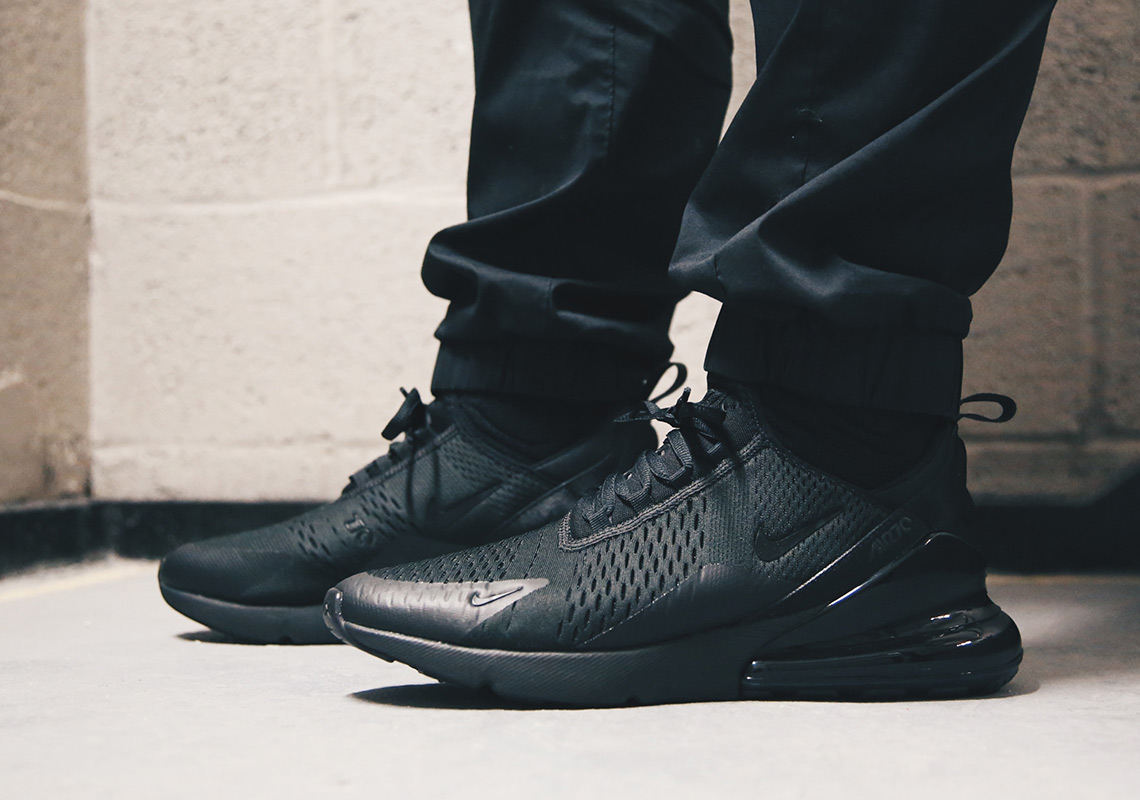 Nike Air Max 270 Triple Black 10