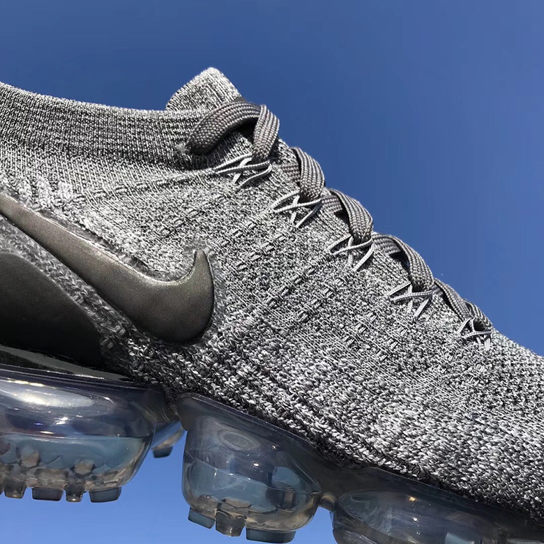 Nike Vapormax Flyknit 2 Oreo Closer Look 41