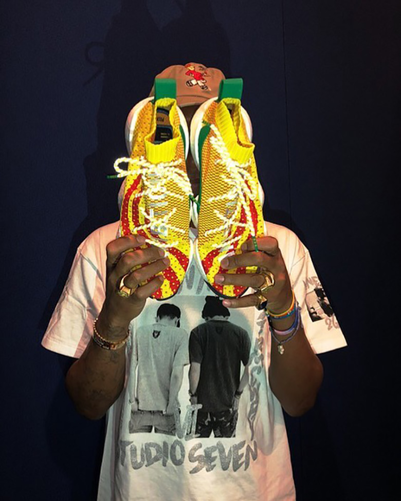 Pharrell Adidas Byw 747 Warehouse