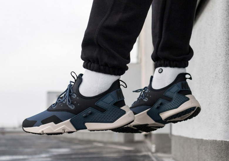 Nike Air Huarache Drift “Thunder Blue”