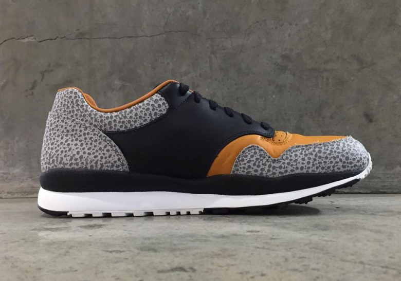 Nike Air Safari Ao3295 001