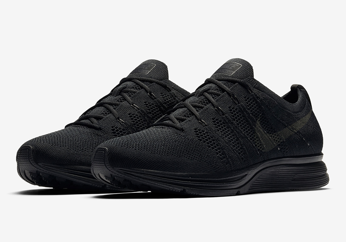 Nike Flyknit Trainer "Triple Black" Is Coming Soon