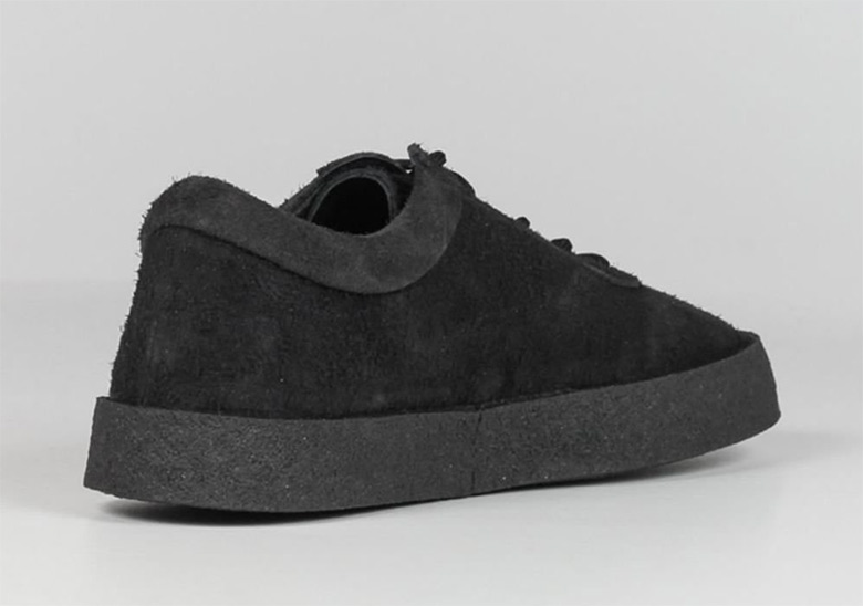 Yeezy Season 6 Suede Crepe Anthracite 1