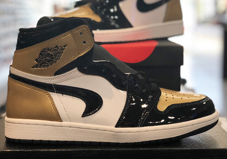 Unlucky Customer Receives Air Jordan 1 "Gold Toe" With Upside-Down Swoosh