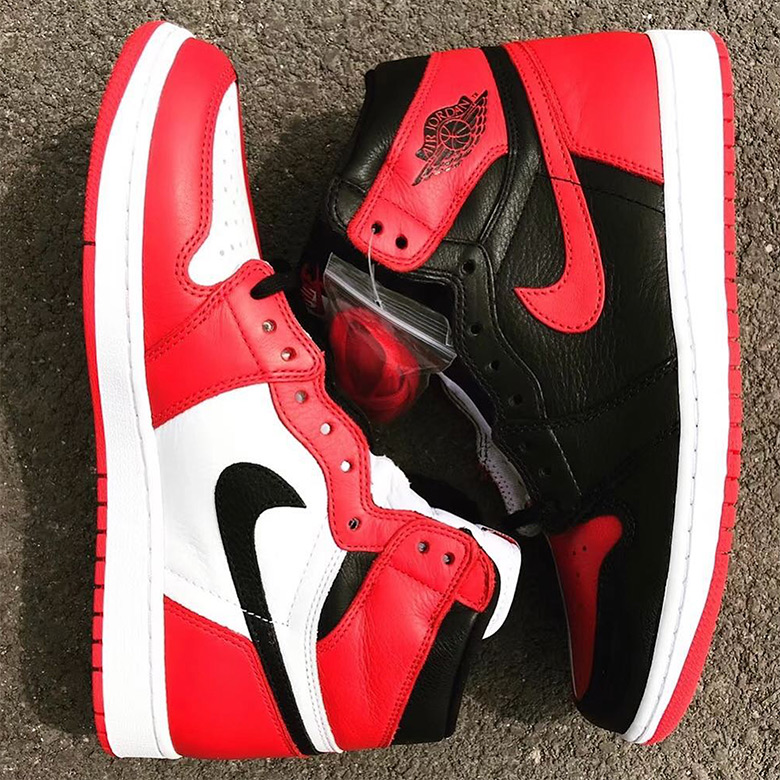 Air Jordan 1 Homage To Home Ar9880 023 2