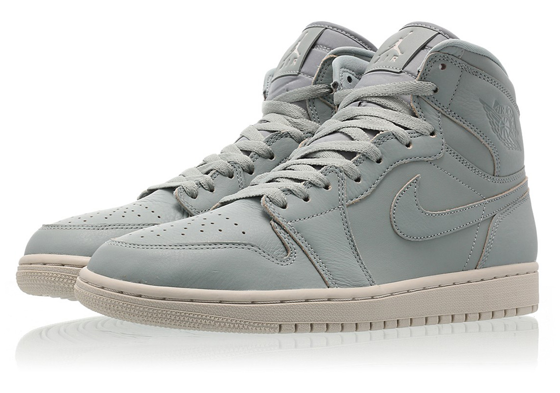 Air Jordan 1 Retro High Premium Mica Green 3