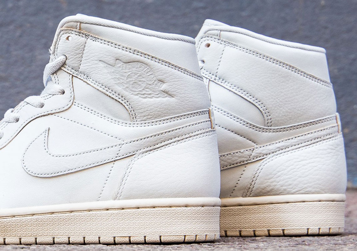 Air Jordan 1 Retro High Premium Pure Platinum Aa3993 030 4