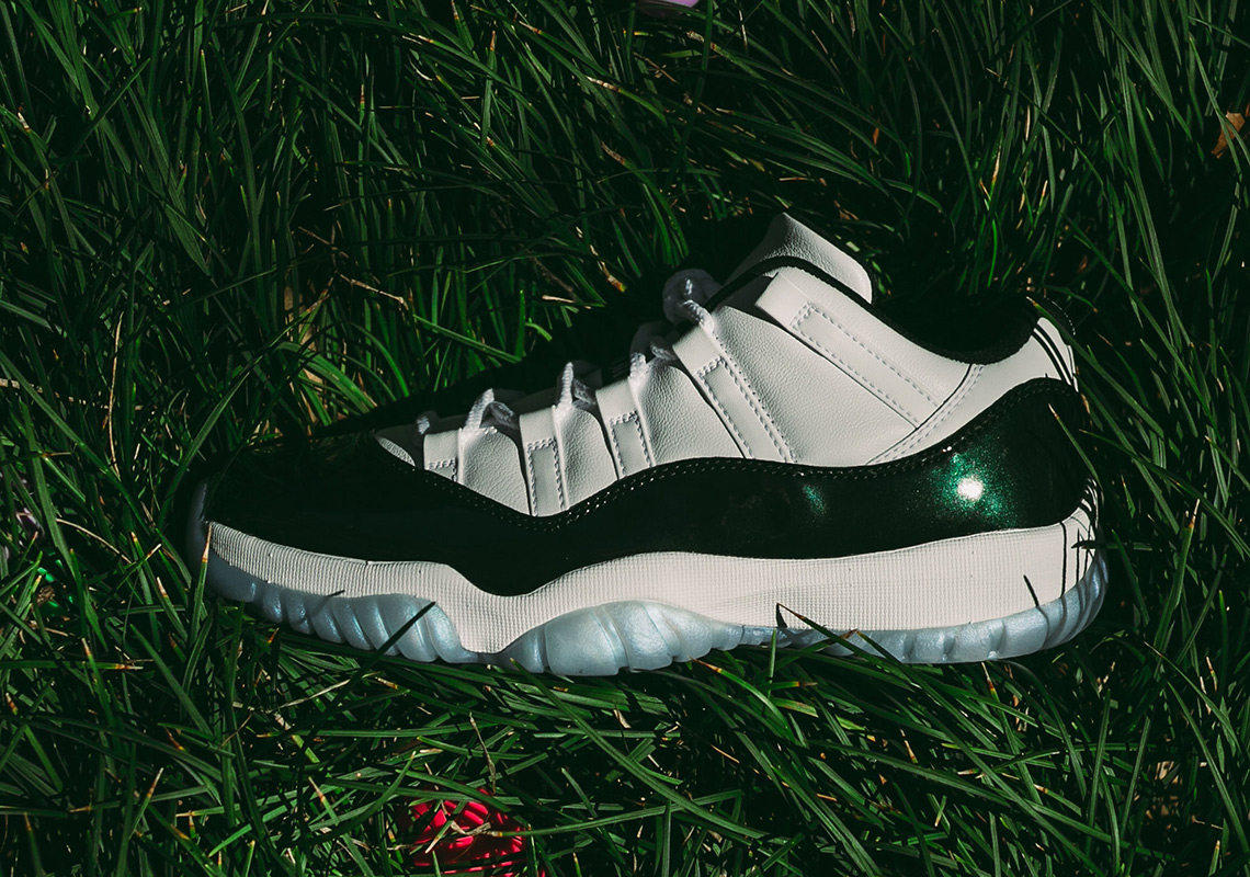 Air Jordan 11 Low Emerald Mens