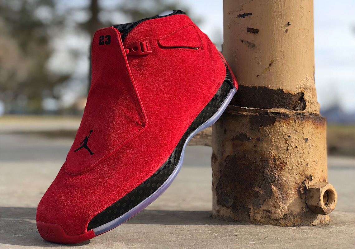 Air Jordan 18 Red Suede Toro 4