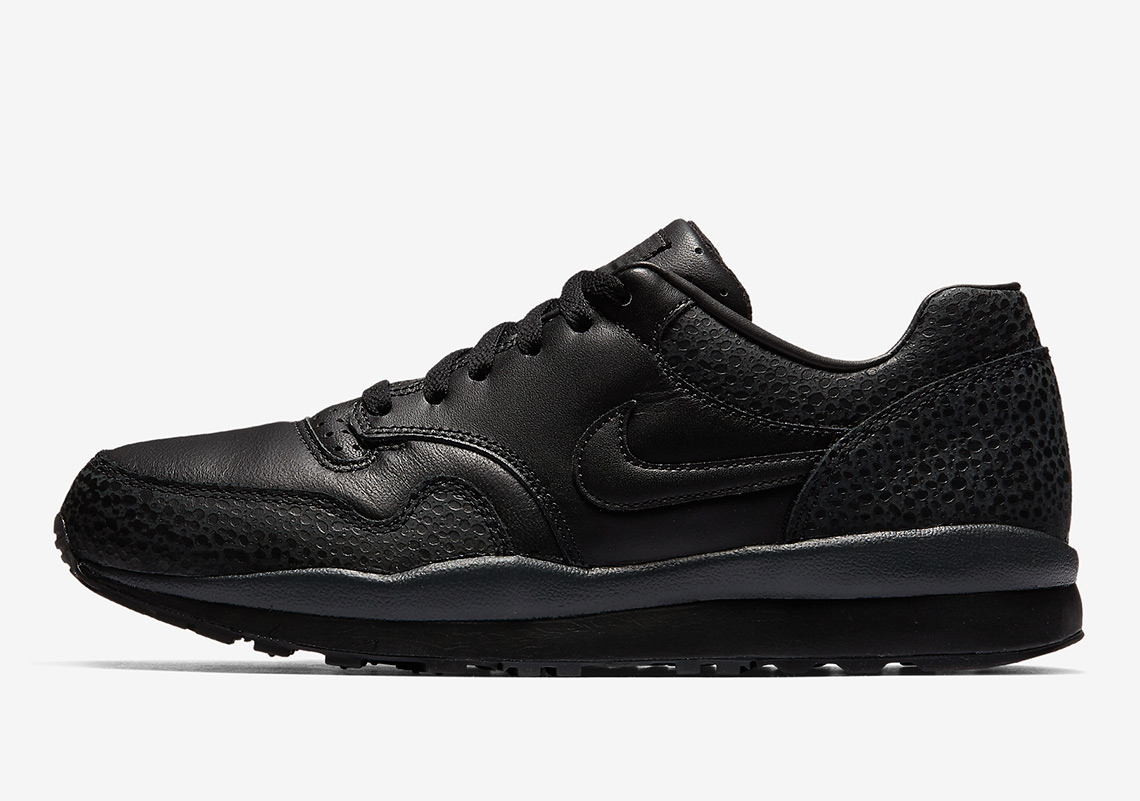 Nike Air Safari Ao3295 002 Triple Balck Release Info 3