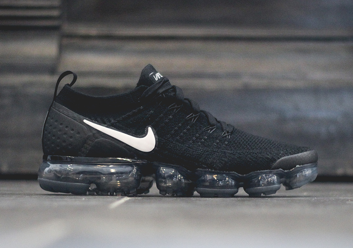 Nike Vapormax Flyknit 2.0 Is Coming Soon In Black And White