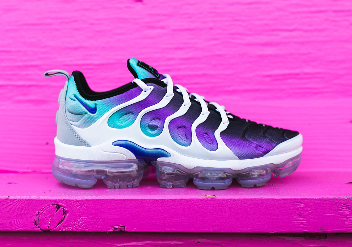 Nike Vapormax Plus Womens Purple Blue White 3