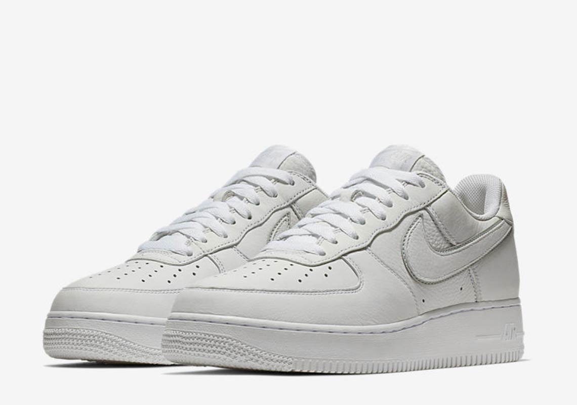 Nike Air Force 1 Connected 3