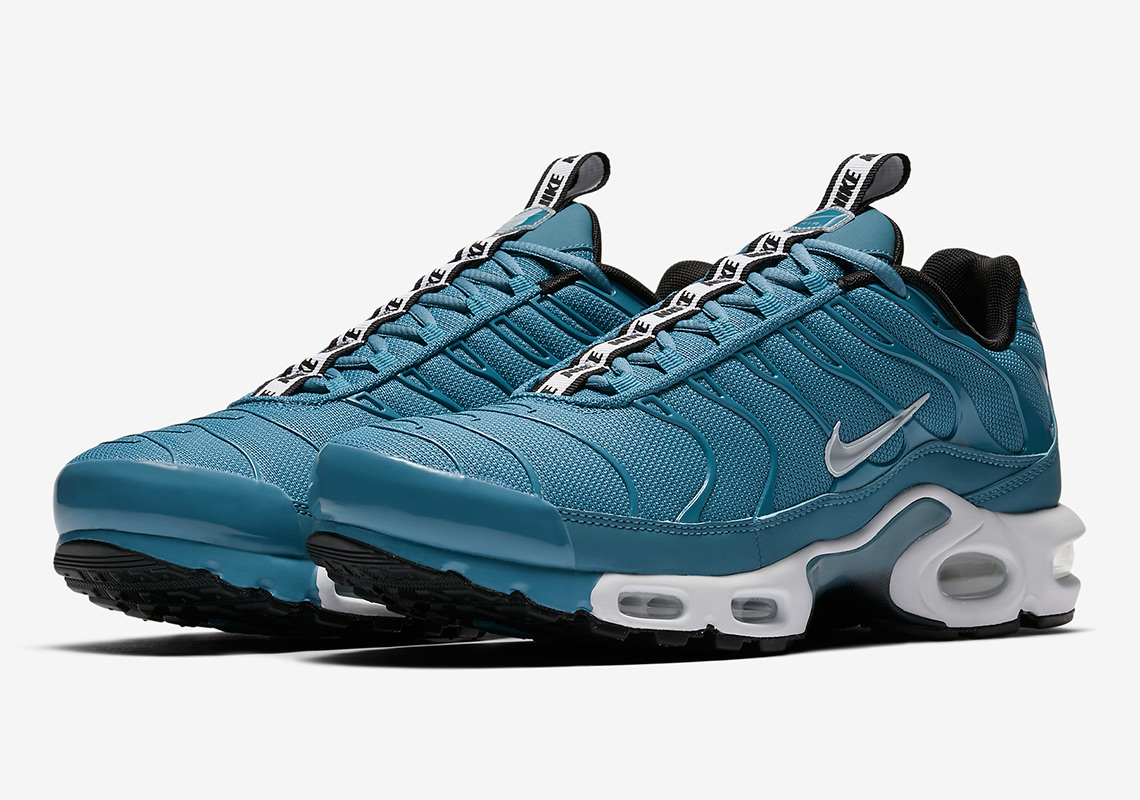 Another Nike Air Max Plus "Pull Tab" Appears In Turquoise Blue