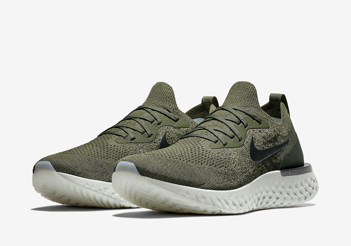 Nike Epic React Flyknit Aq0067 300 Womens 5