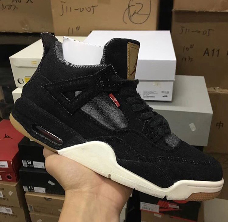 Jordan 4 Levis Black Denim Ao2571 001