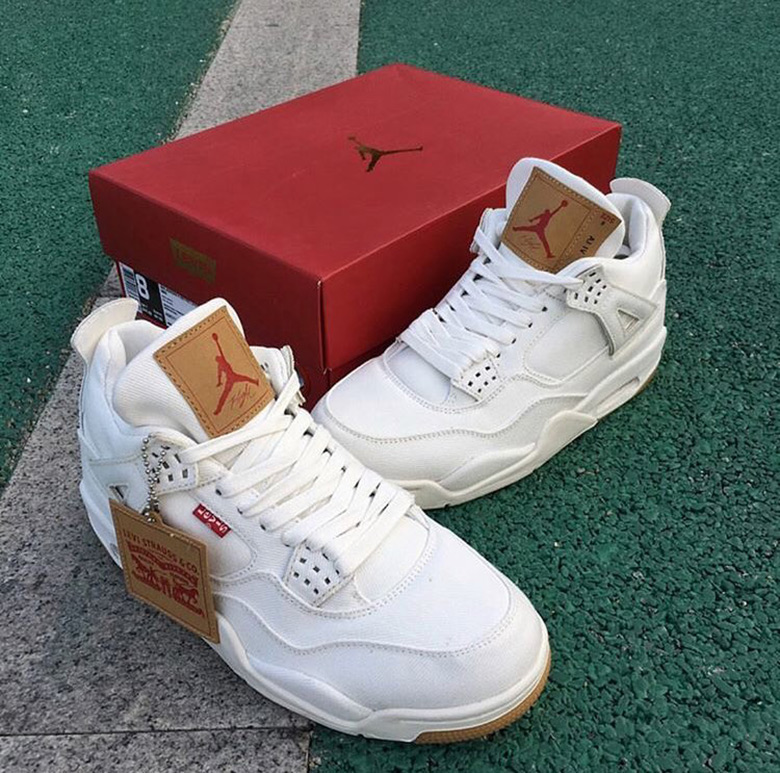 Jordan 4 Levis White Denim Ao2571 100