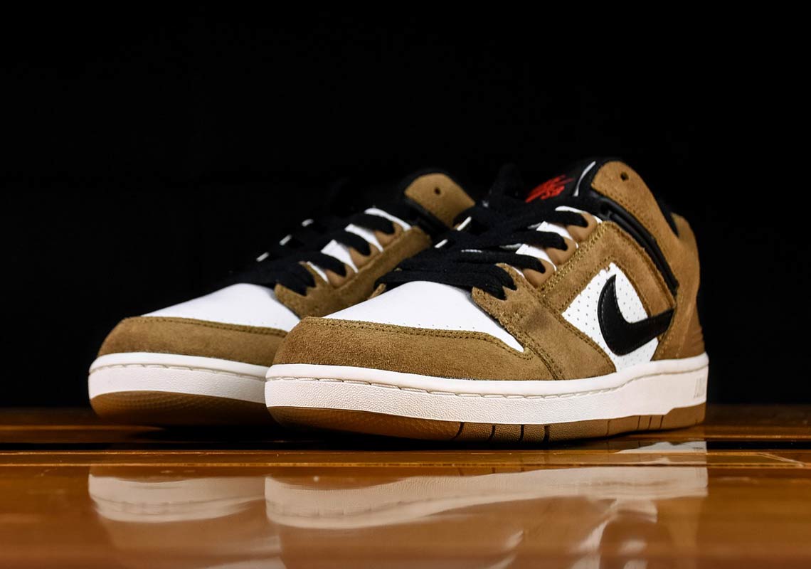 Nike Air Force 2 Low Esape Brown Ao0300 300 2