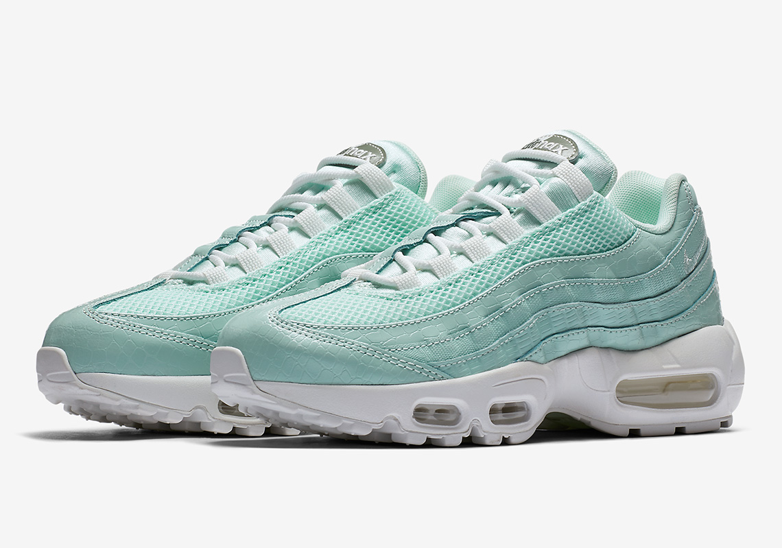 Nike Air Max 95 "Igloo Snakeskin" Is Hitting Stores Now