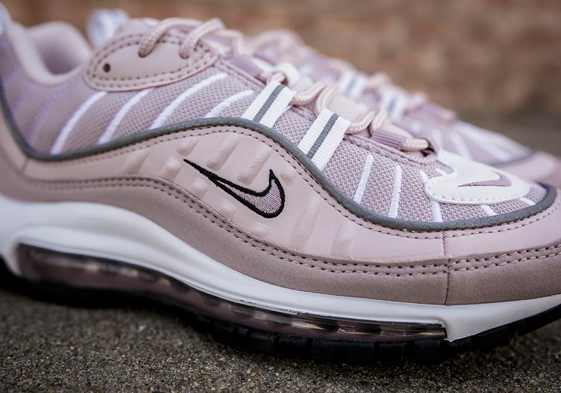 Nike Air Max 98 Barely Rose Ah6799 600 31